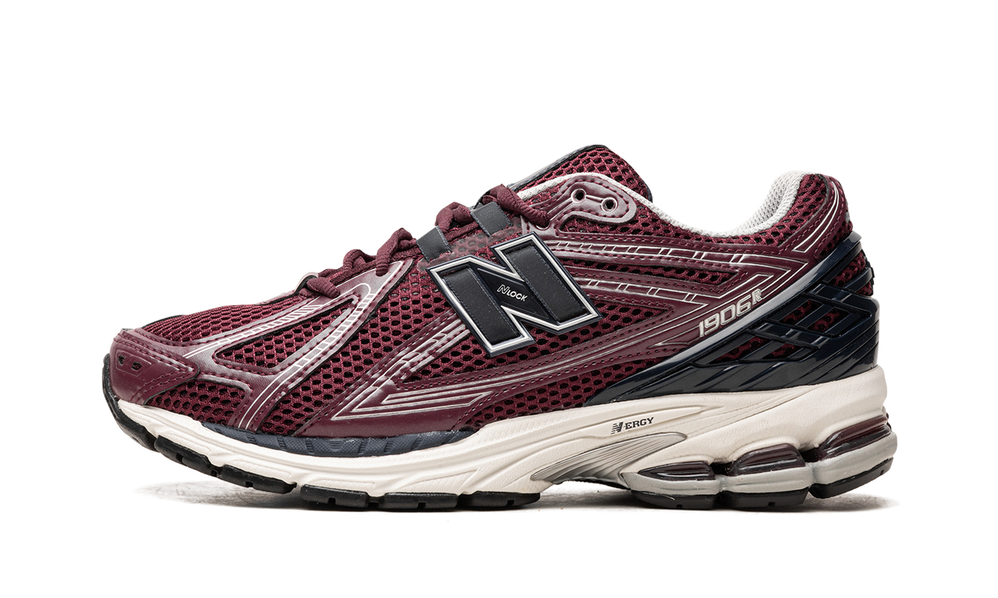 1906R "Burgundy Black"