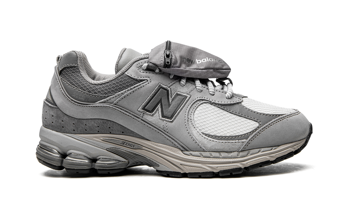 2002R "Grey Pocket"