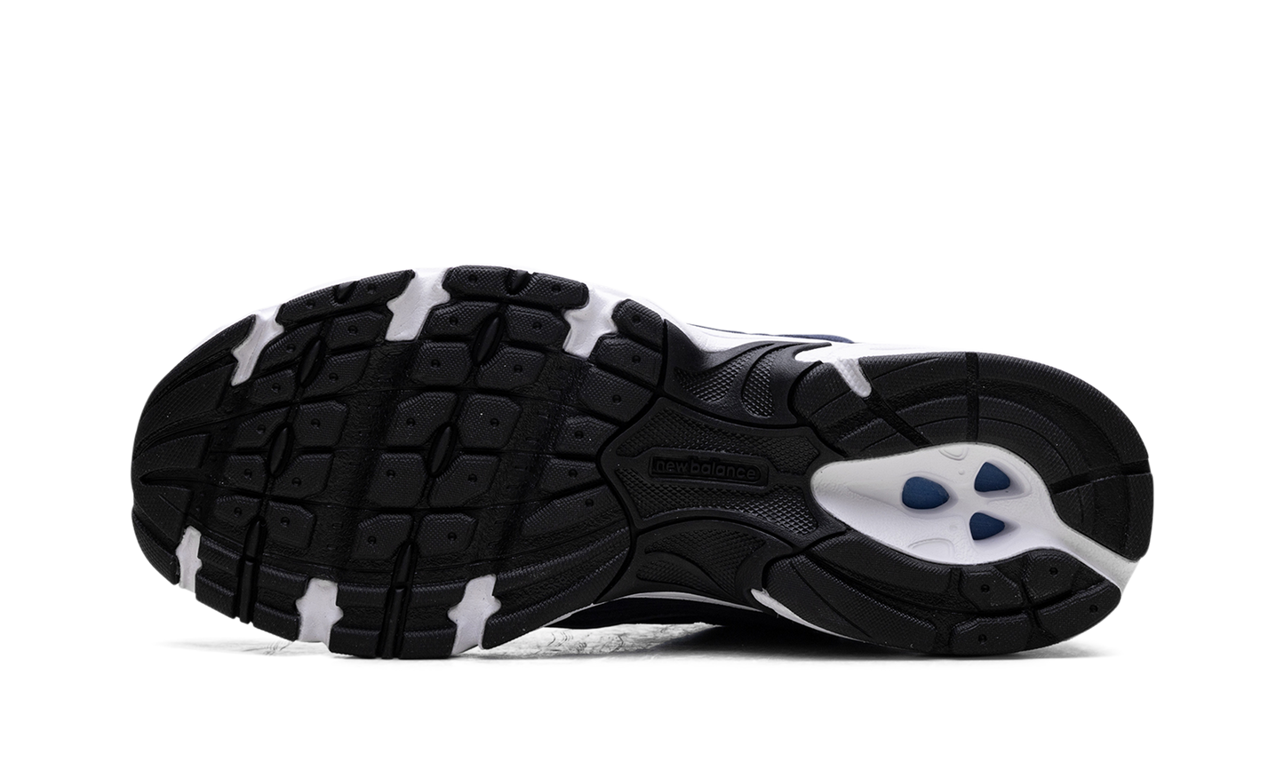 530 "Navy Arctic Grey"