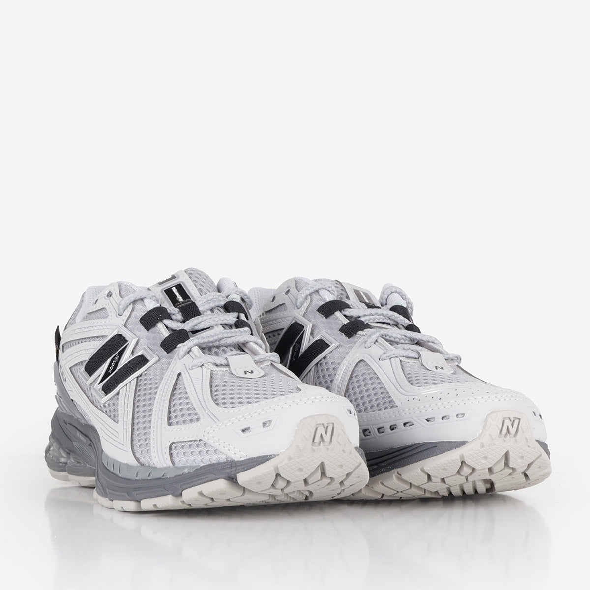 New Balance 1906ROA Shoes