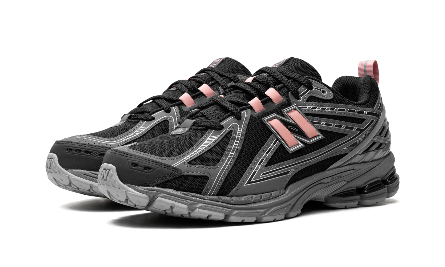 1906R "Black / Pink"