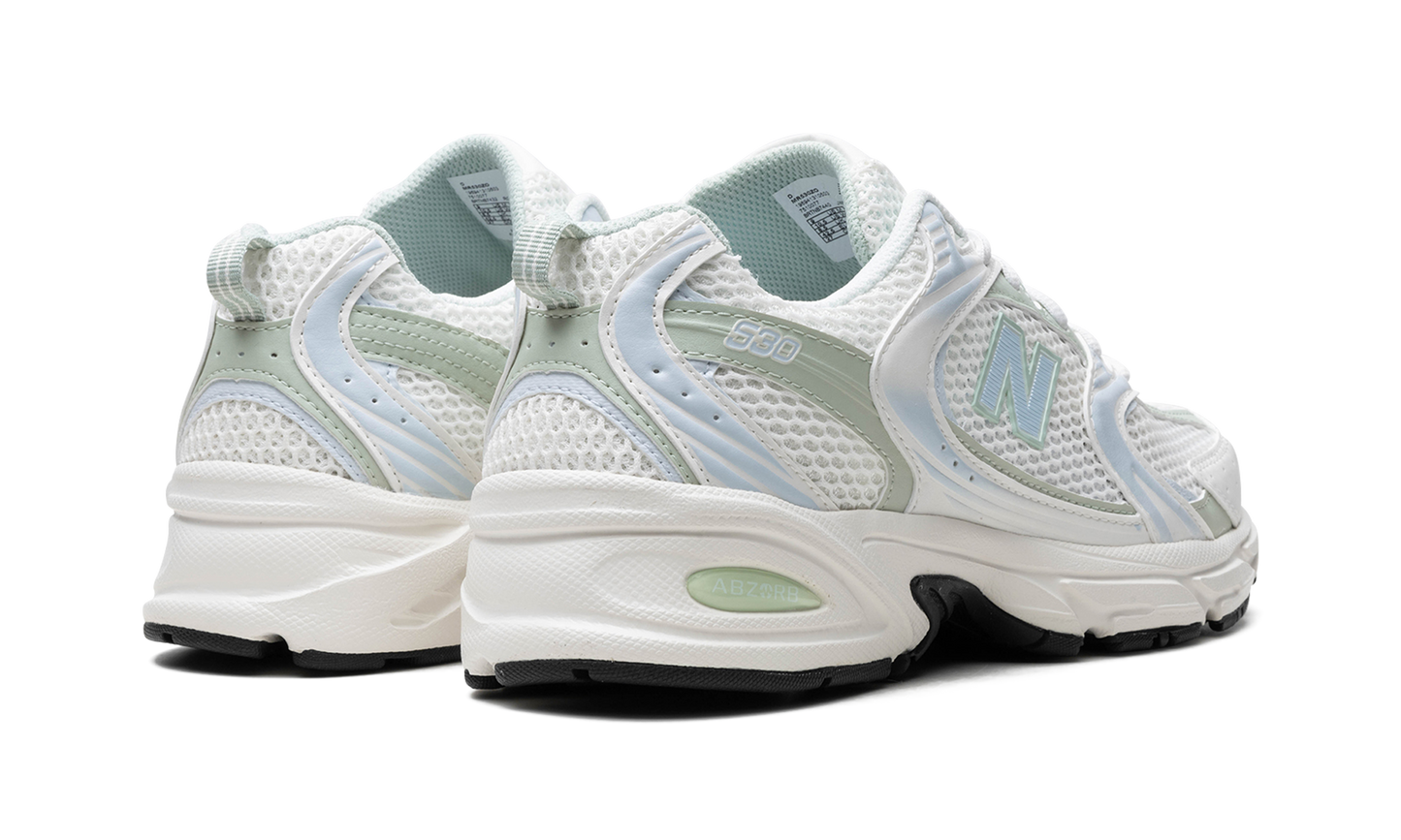 530 "White / Blue"