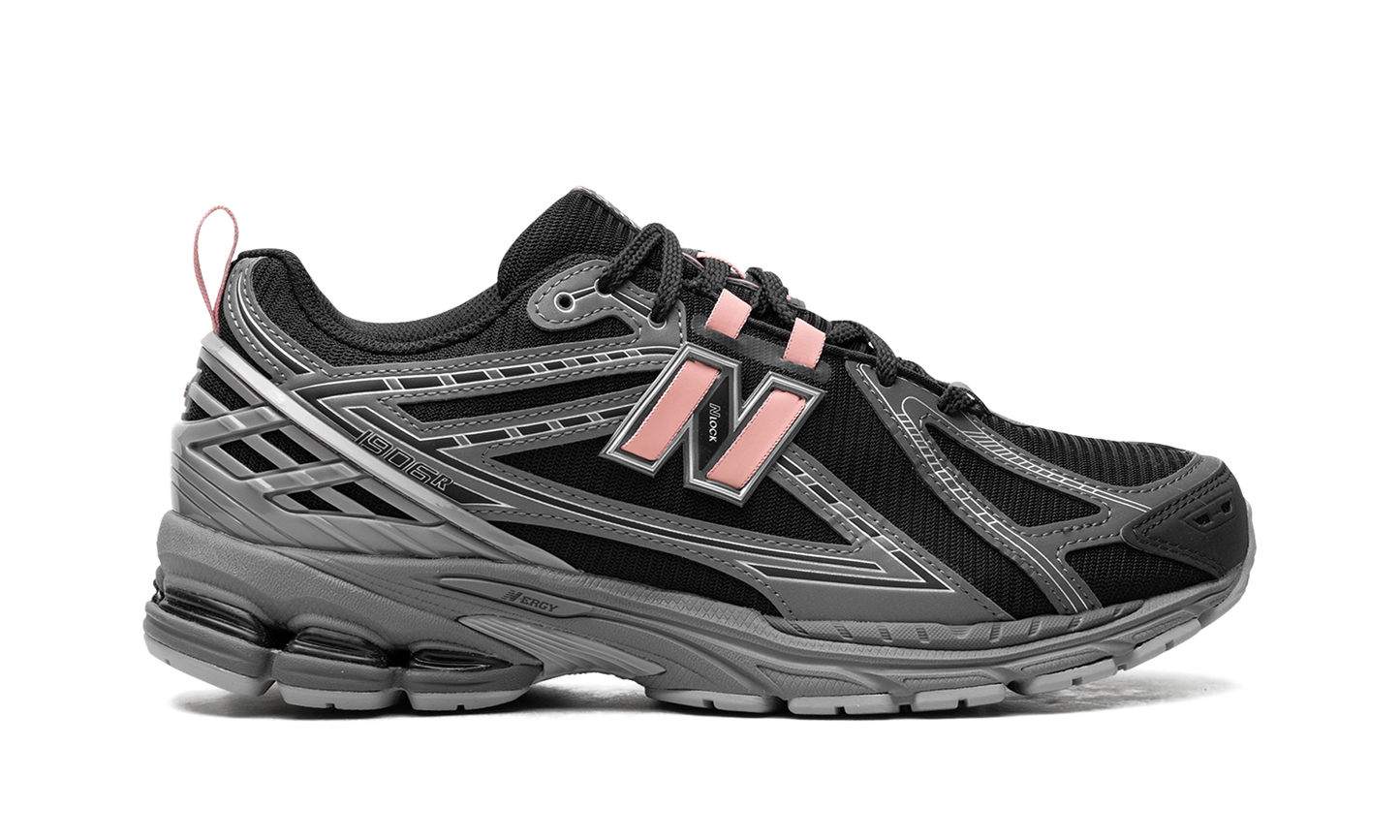 1906R "Black / Pink"