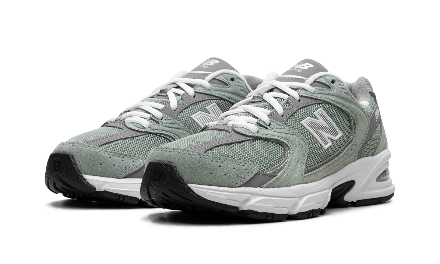 530 "Juniper Shadow Grey"