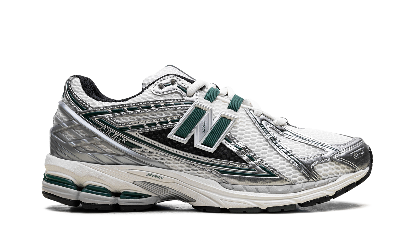 1906R "Silver Metallic Nightwatch Green"