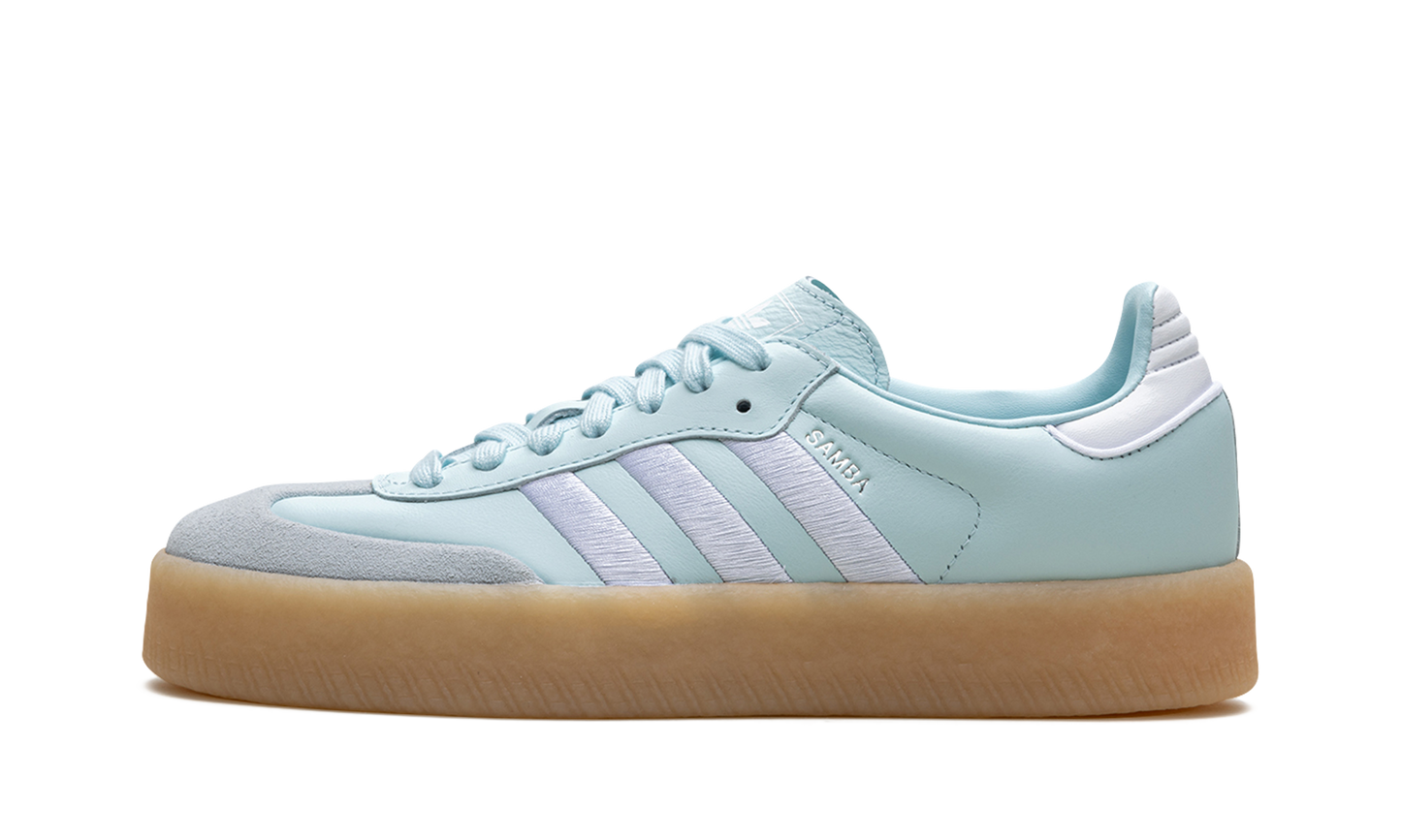Sambae WMNS "Almost Blue Silver Metallic Gum"