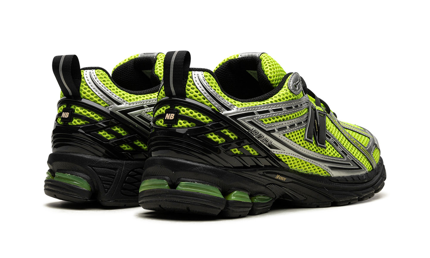 1906R "Volt / Black"