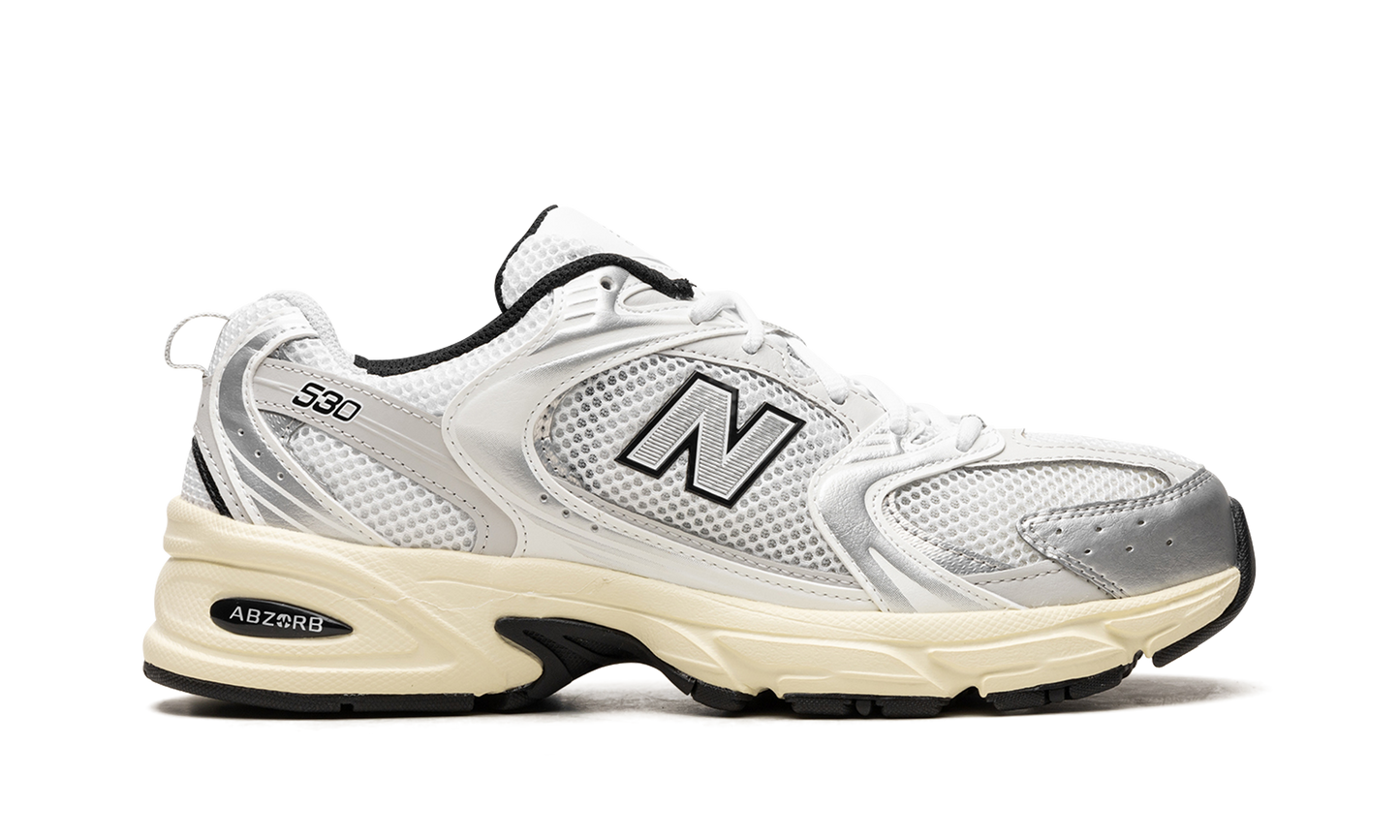 530 "White / Silver"