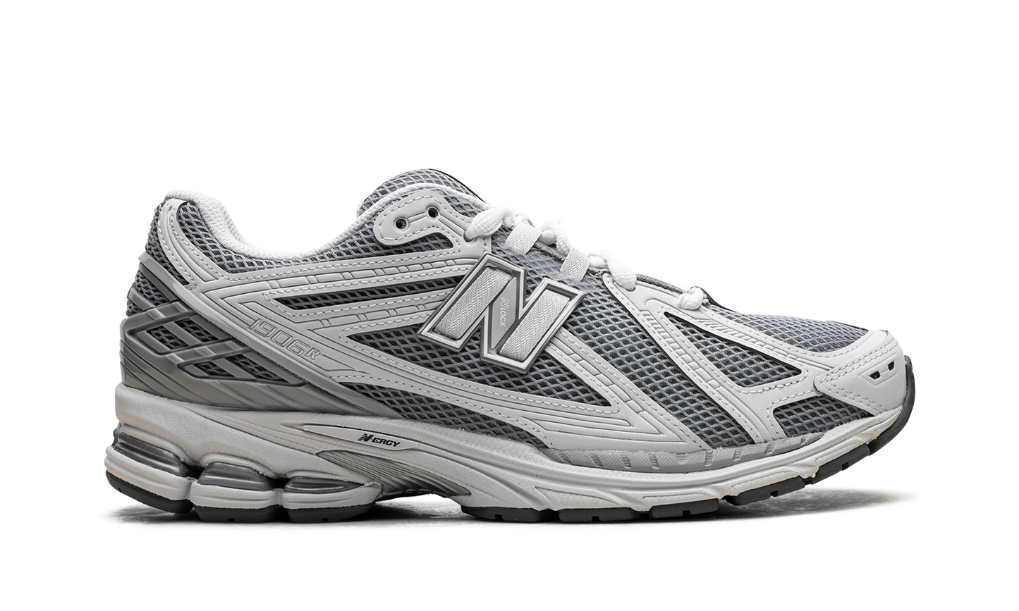 1906R "Grey Matter Slate Grey Silver"