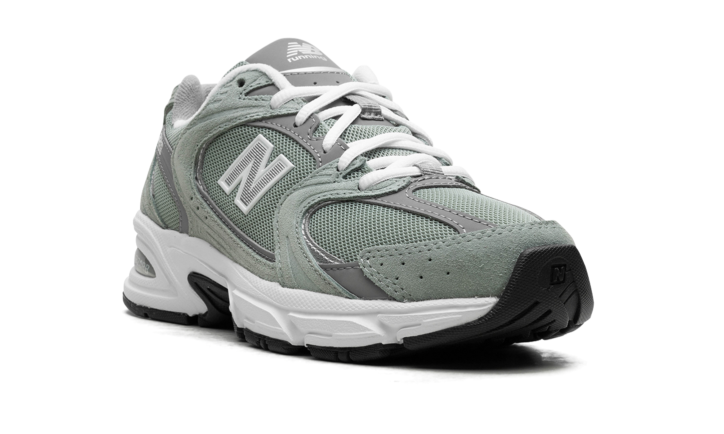 530 "Juniper Shadow Grey"