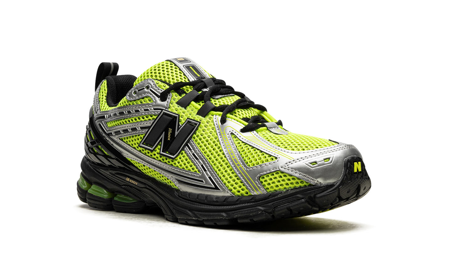 1906R "Volt / Black"