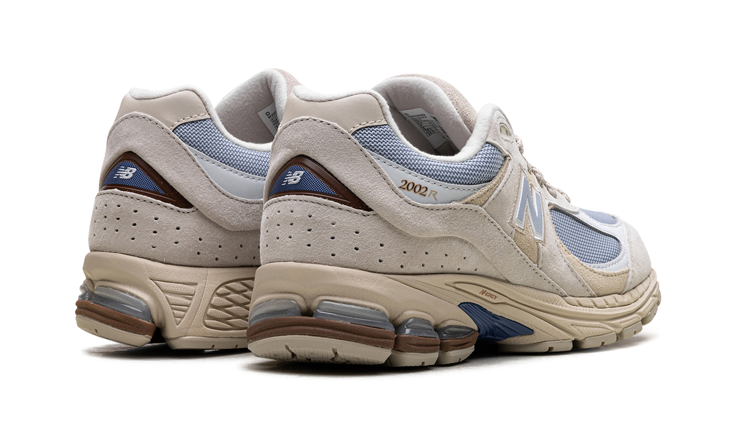 2002R "Sandstone"