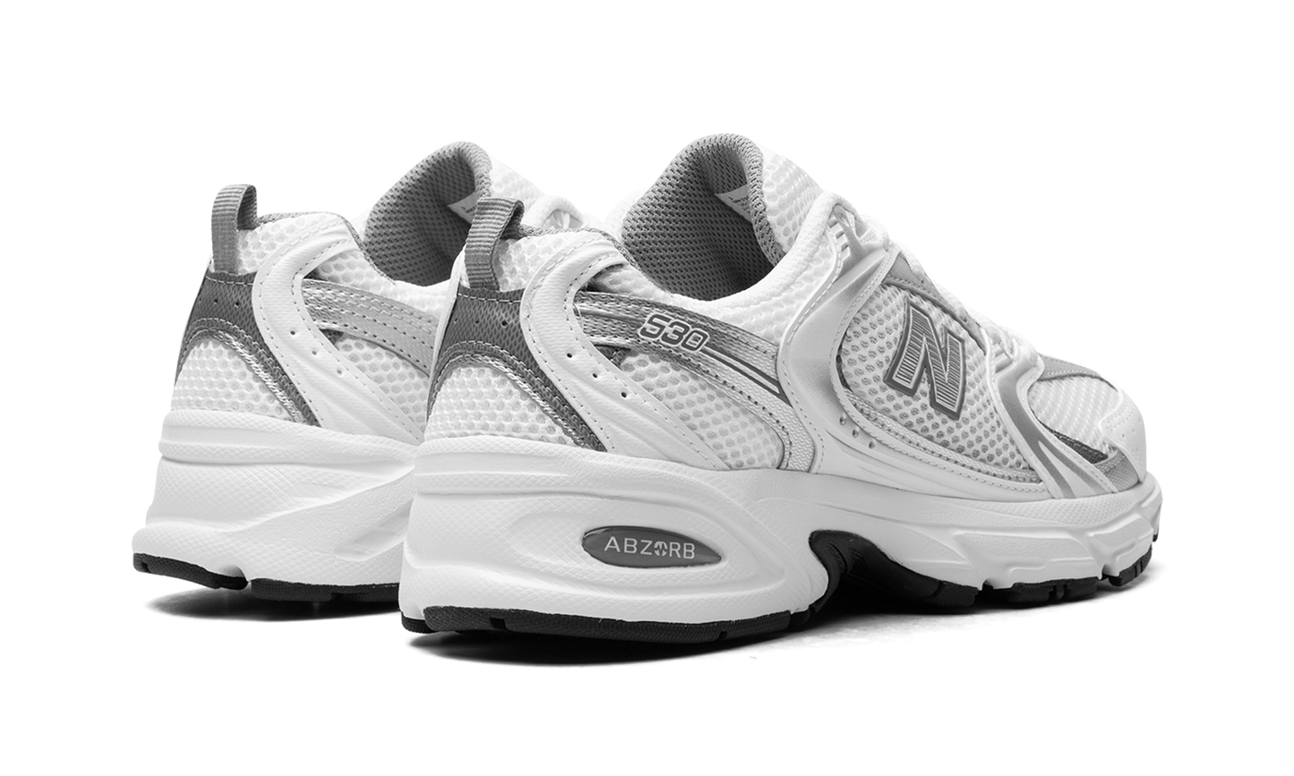 530 "White Silver Metallic"
