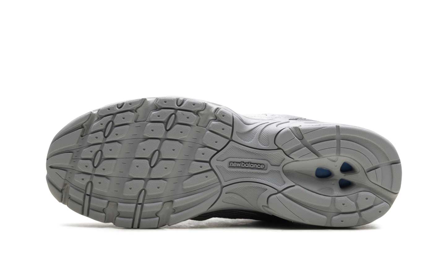 530 "Silver Grey"