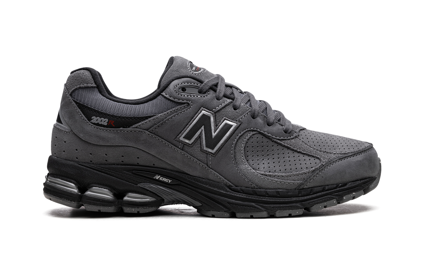 2002R "Castlerock / Black"