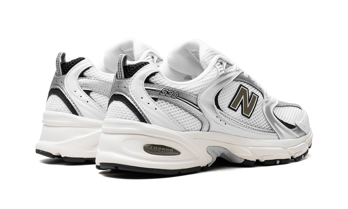 530 "White Silver Black"