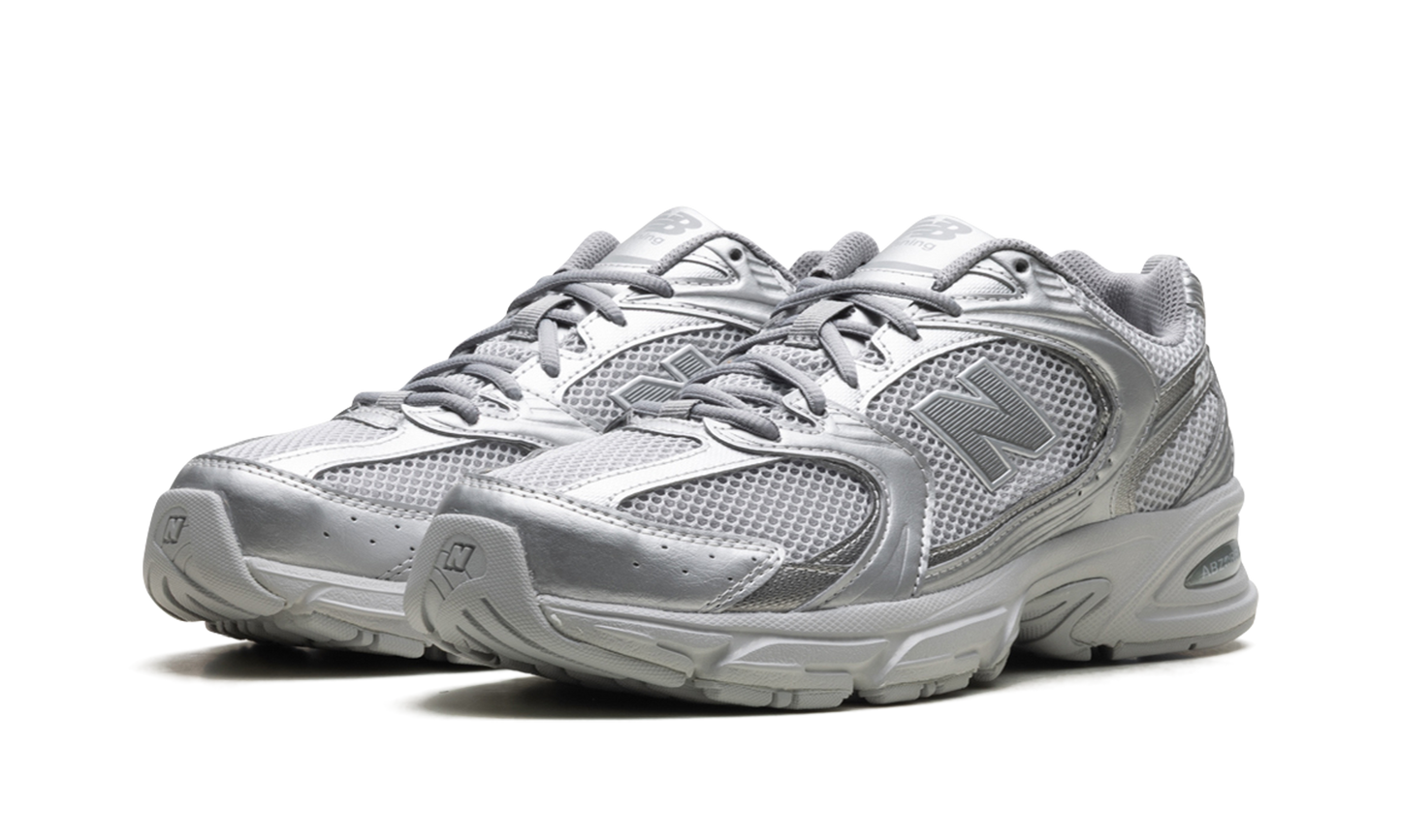 530 "Silver Grey"