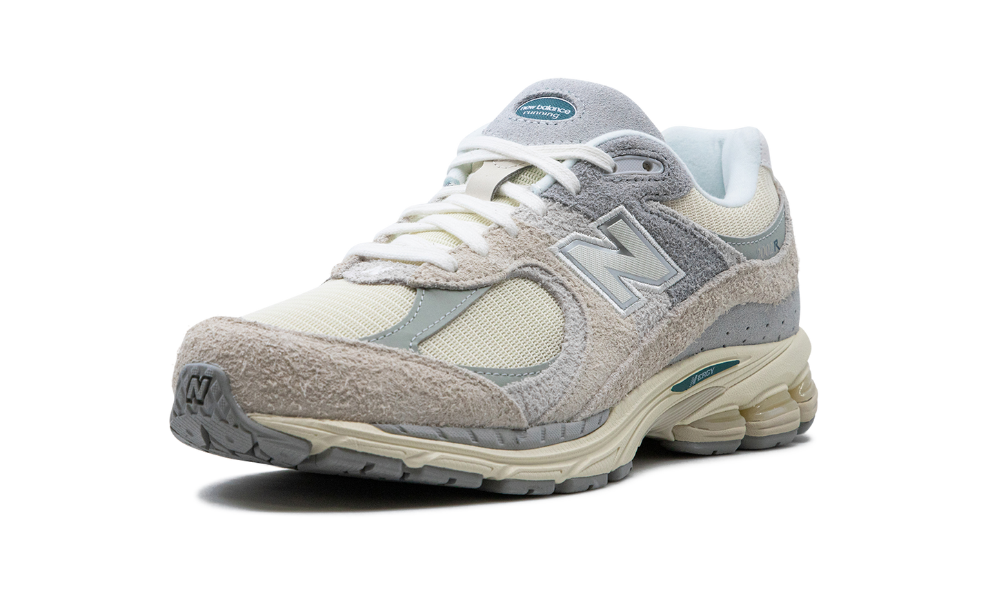 2002R "LINEN"