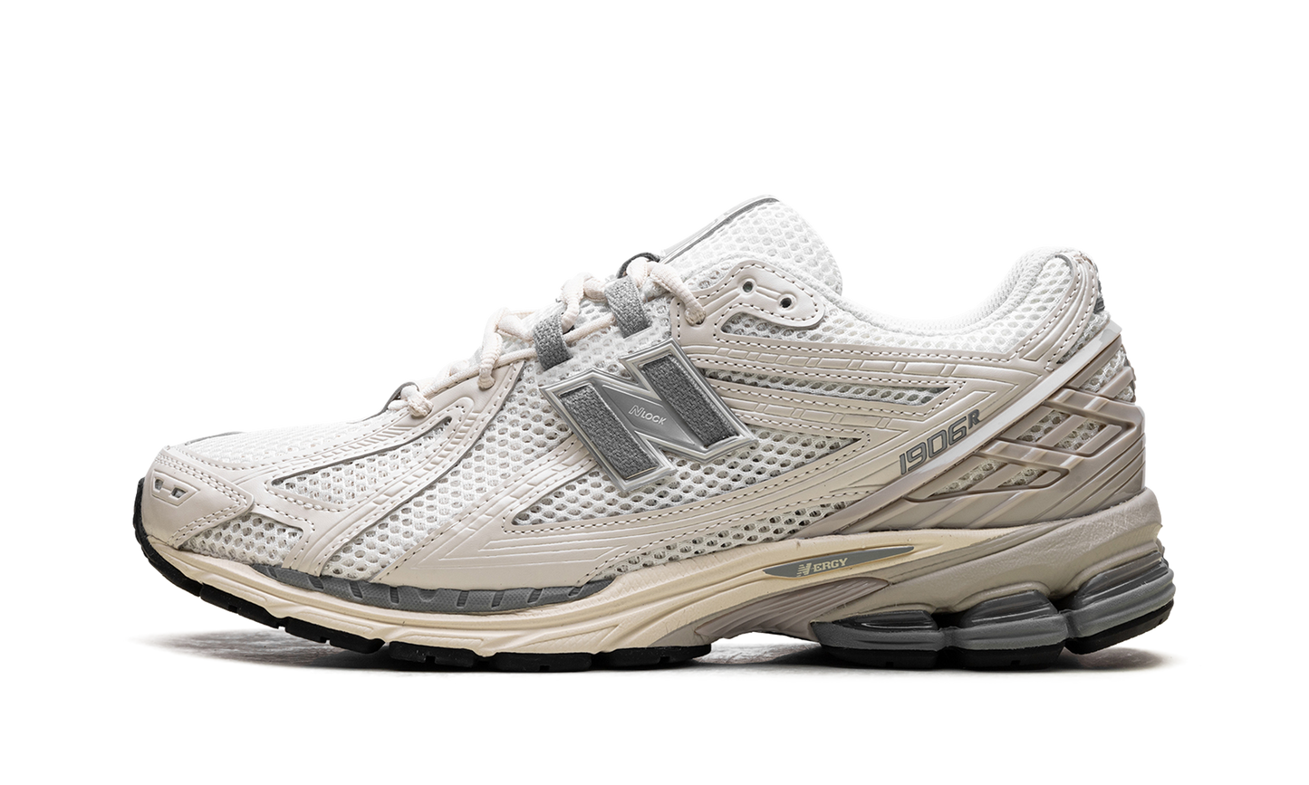 1906R "Beige Grey"
