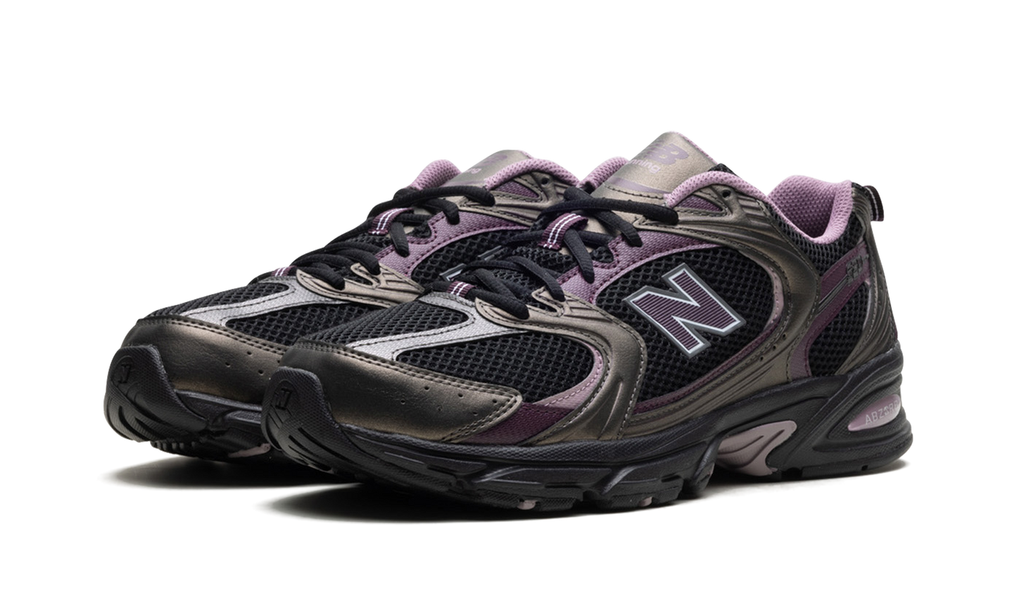530 "Black Metallic Plum Brown"