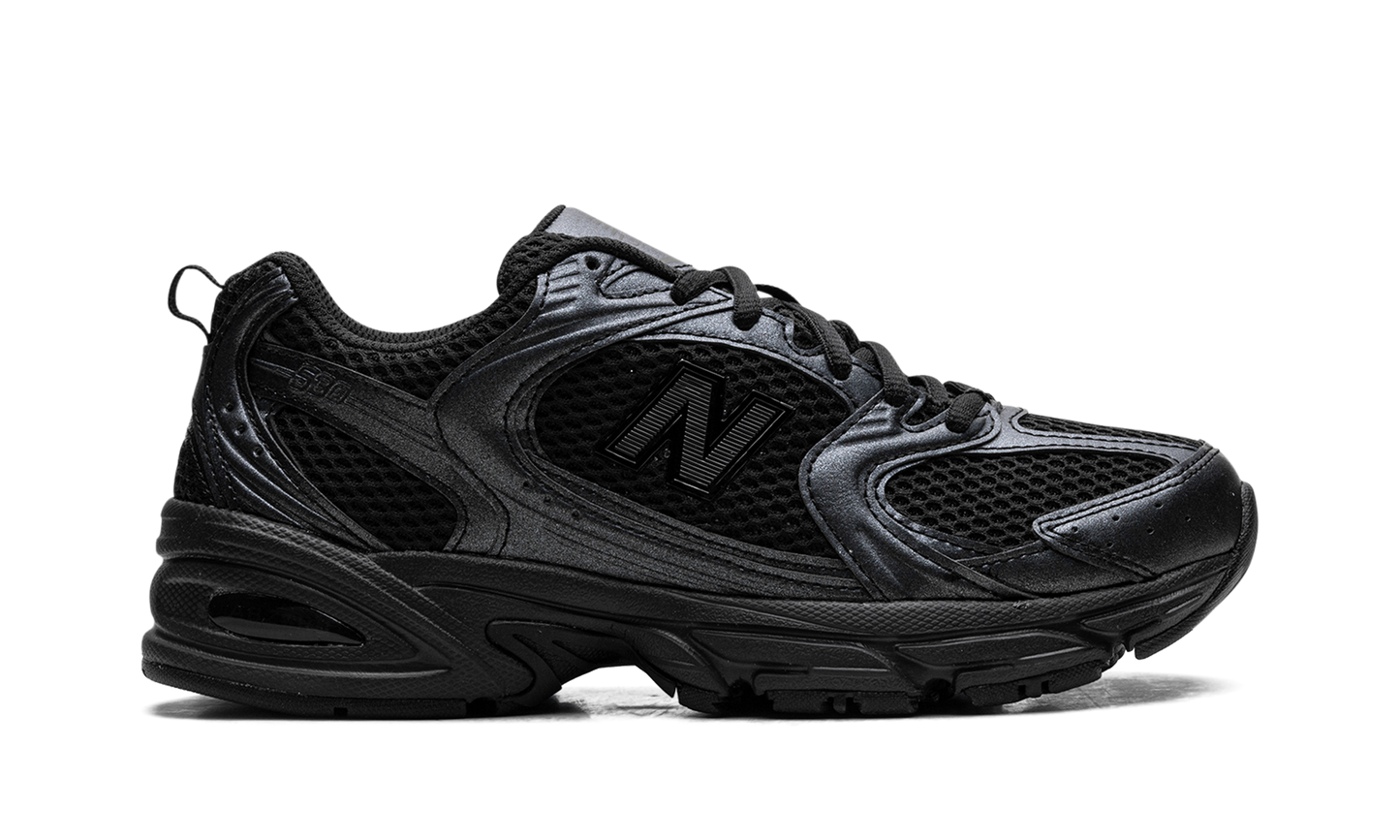 530 "Black Dark Grey"