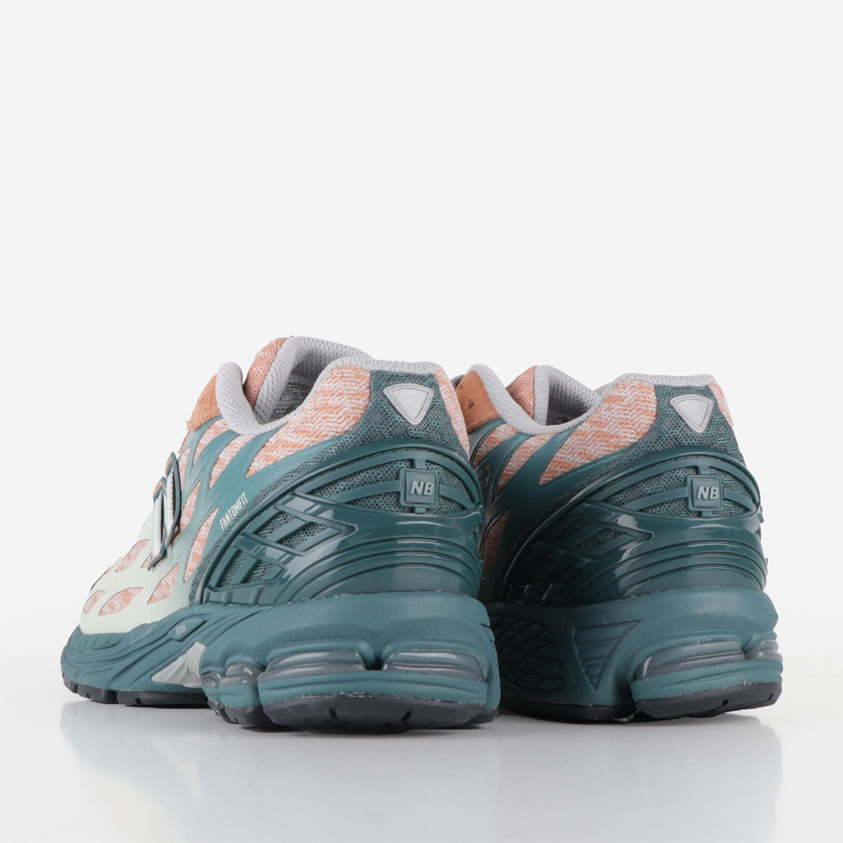 New Balance U1906WFB Shoes