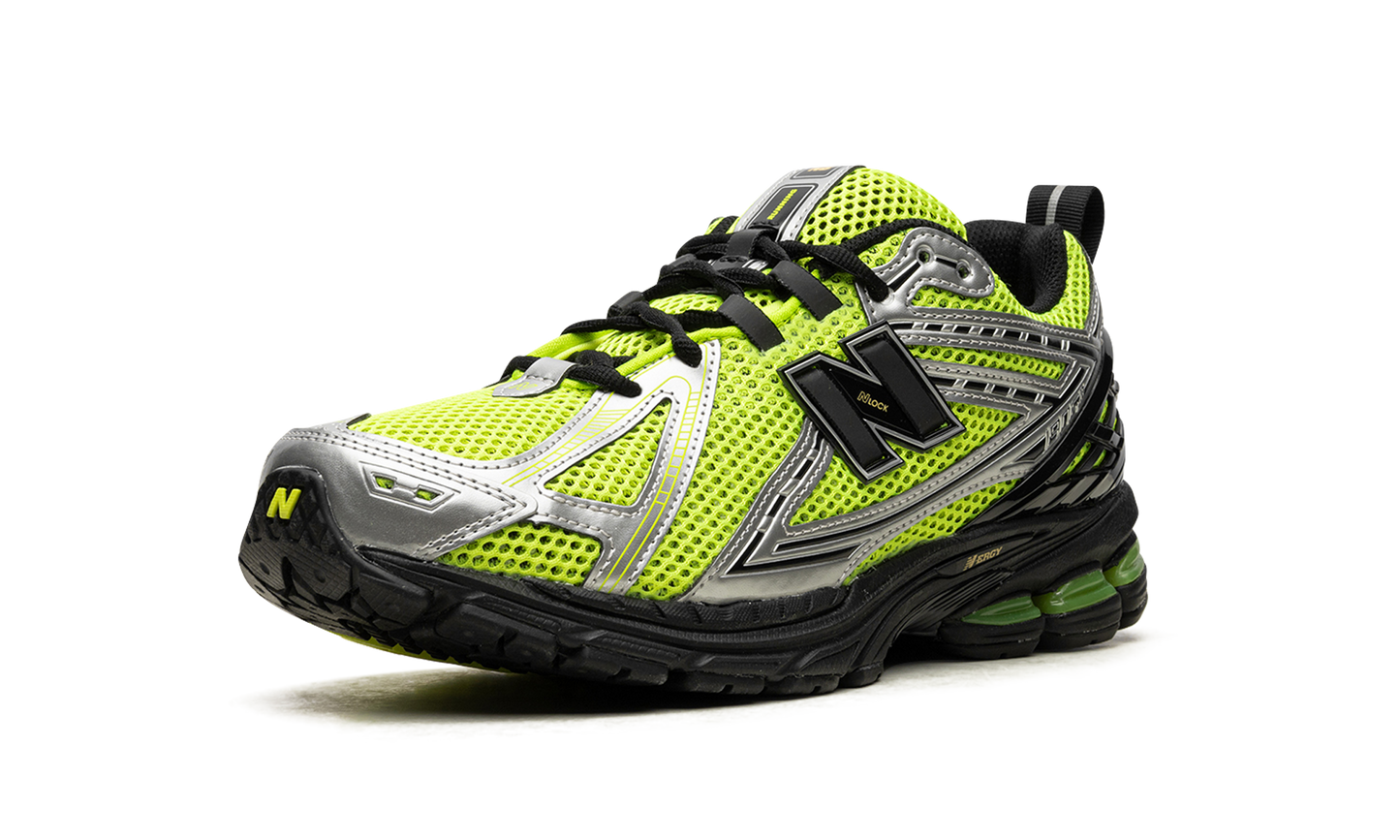 1906R "Volt / Black"