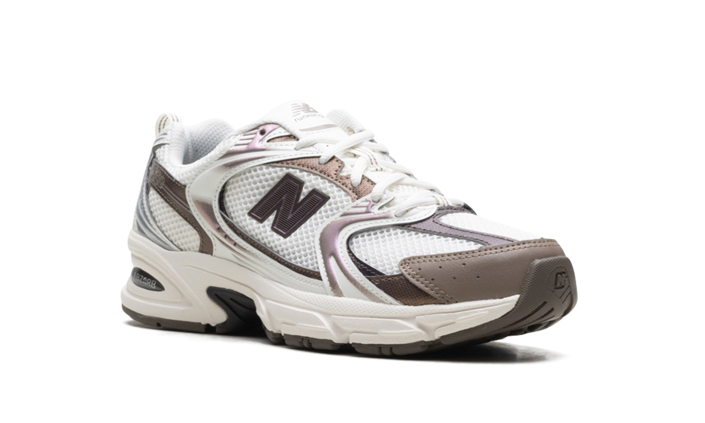 530 "White / Brown"