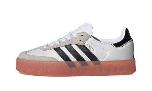 Sambae WMNS "White Black Semi Coral"