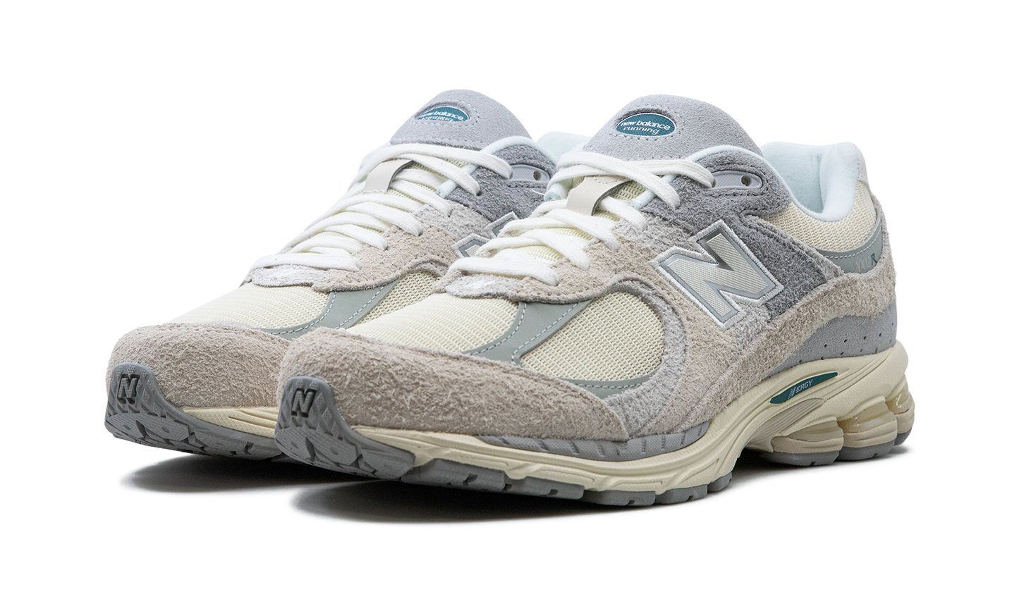 2002R "LINEN"