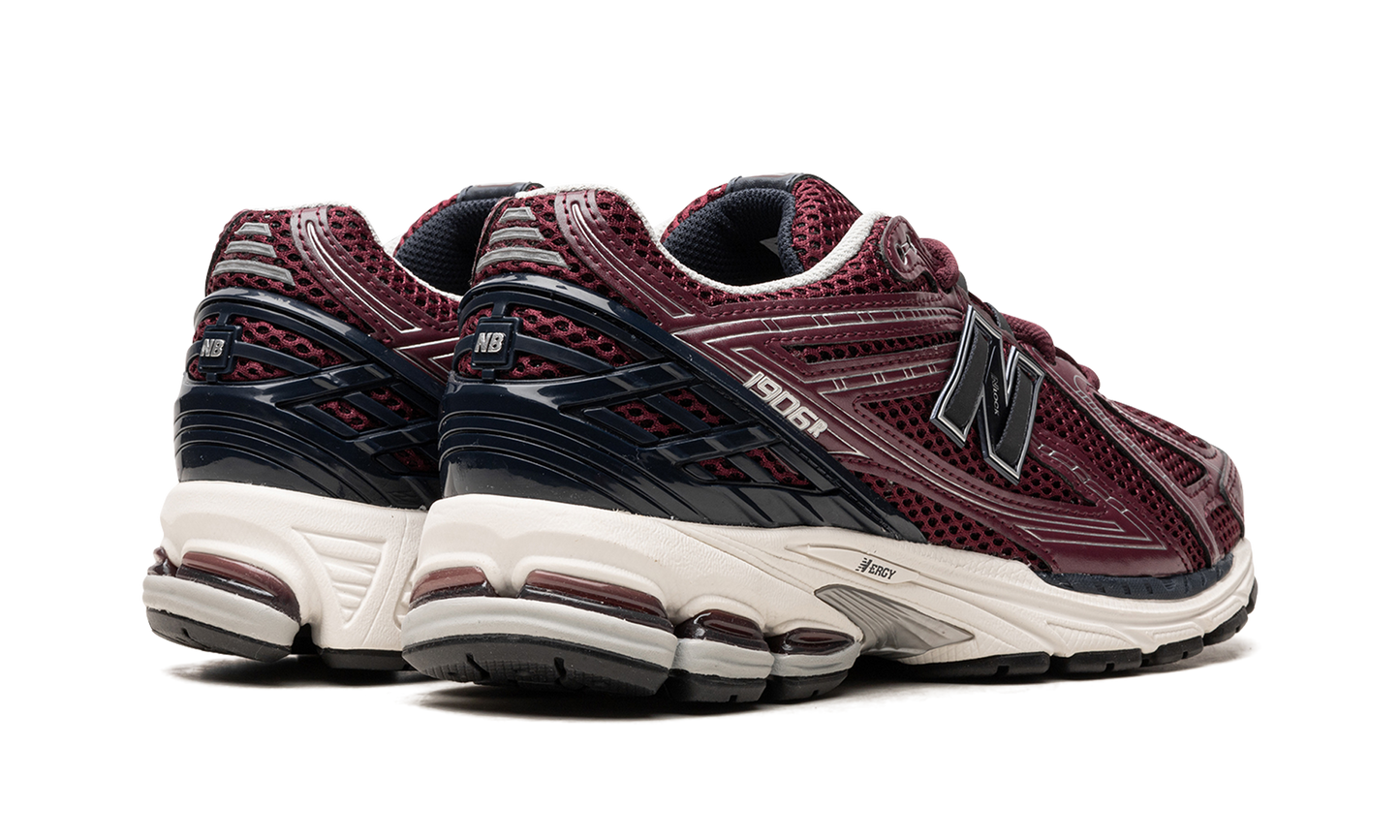 1906R "Burgundy Black"