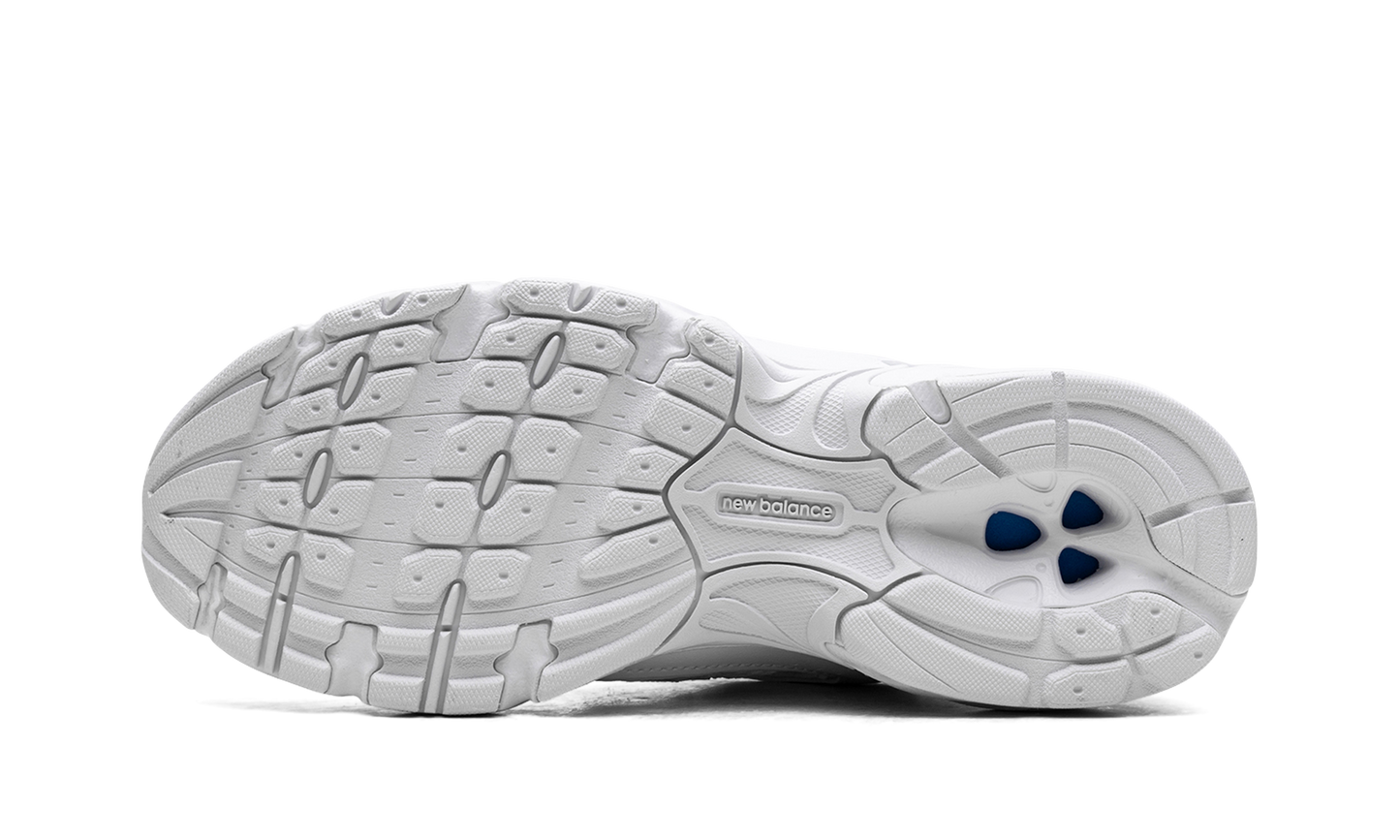 530 "Triple White"