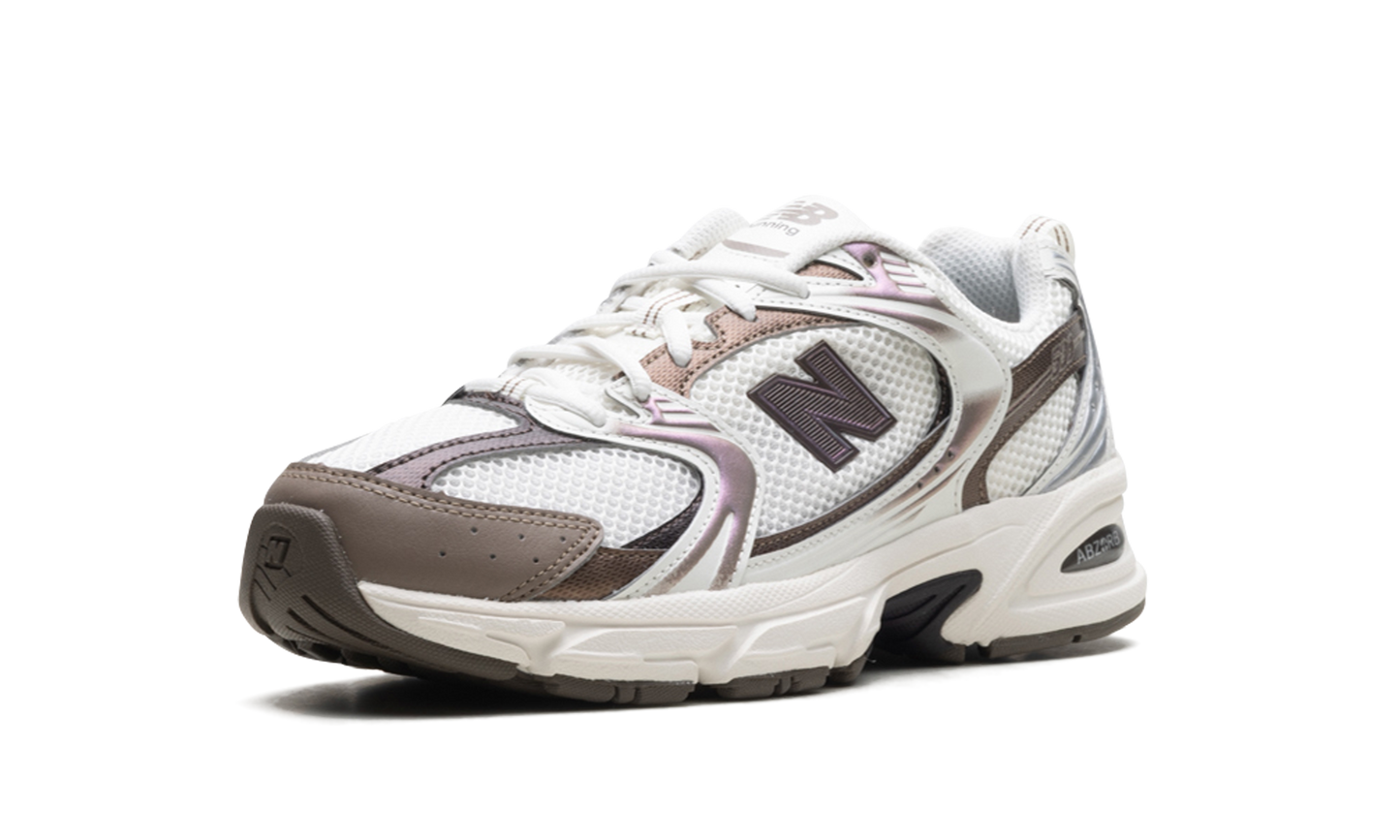 530 "White / Brown"