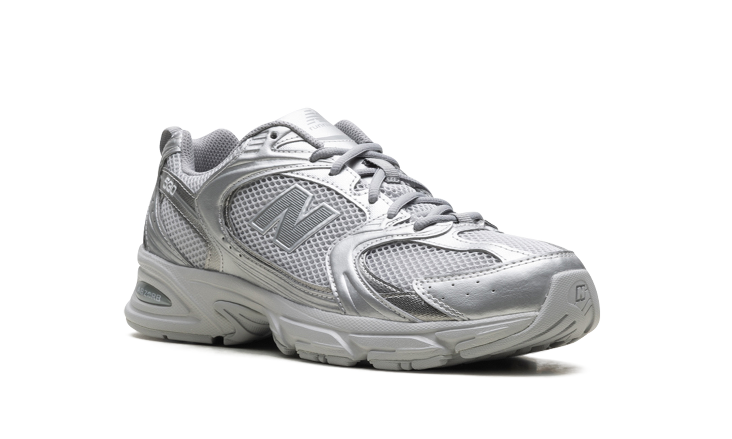 530 "Silver Grey"