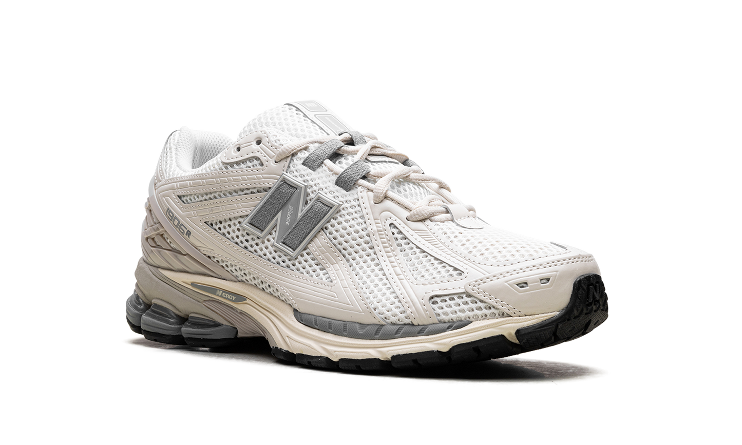 1906R "Beige Grey"