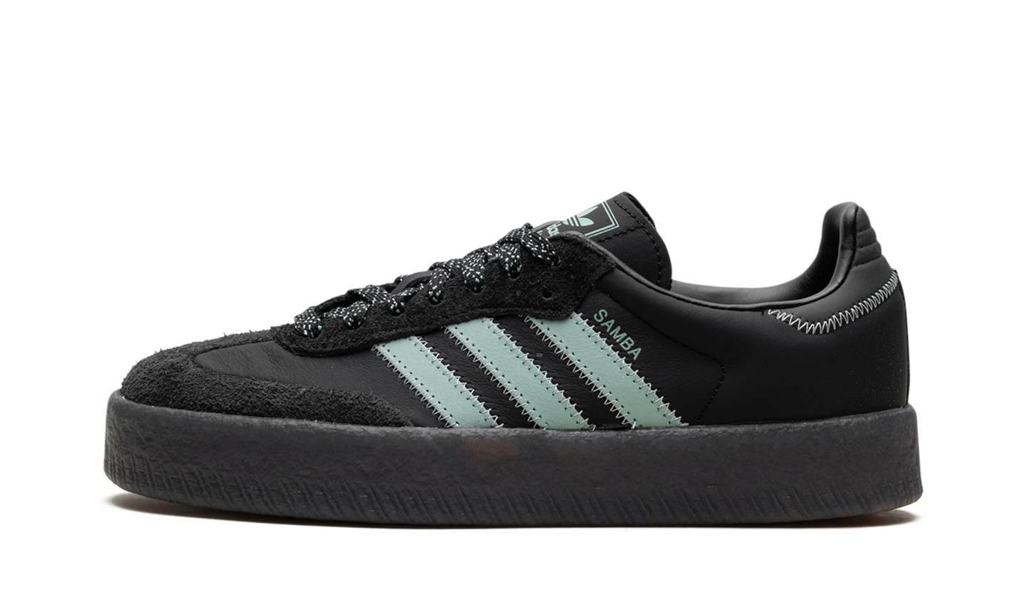 Sambae WMNS "Core Black Haze Green"