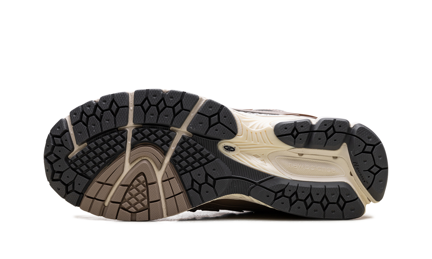 1906R "Beige Vachetta"
