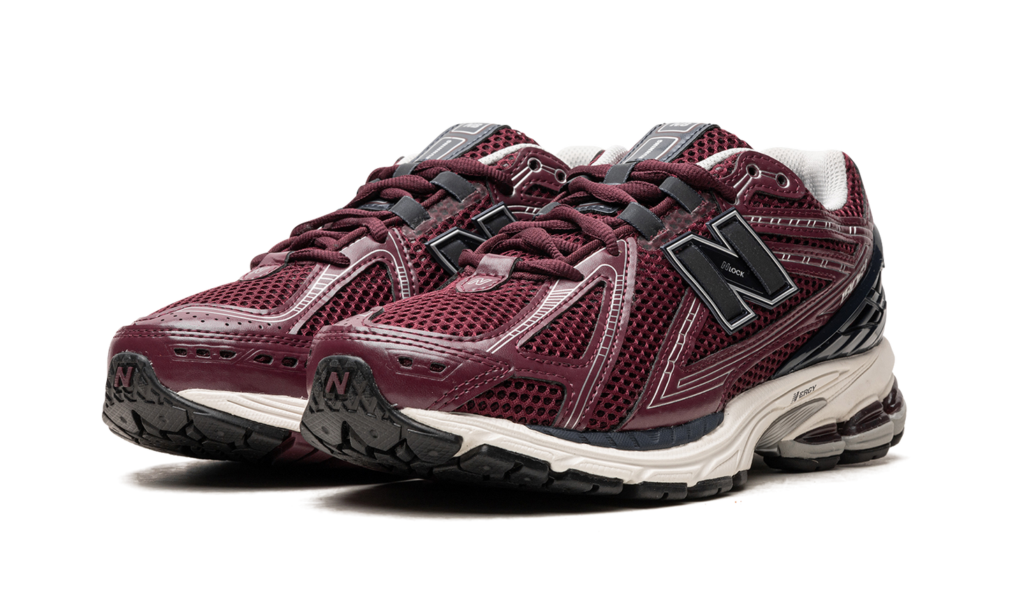 1906R "Burgundy Black"