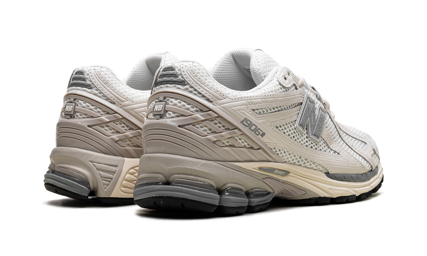 1906R "Beige Grey"