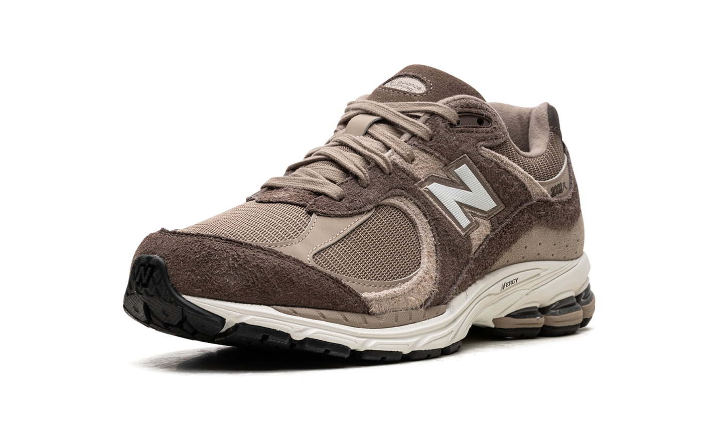 2002R "ASOS Exclusive Brown"