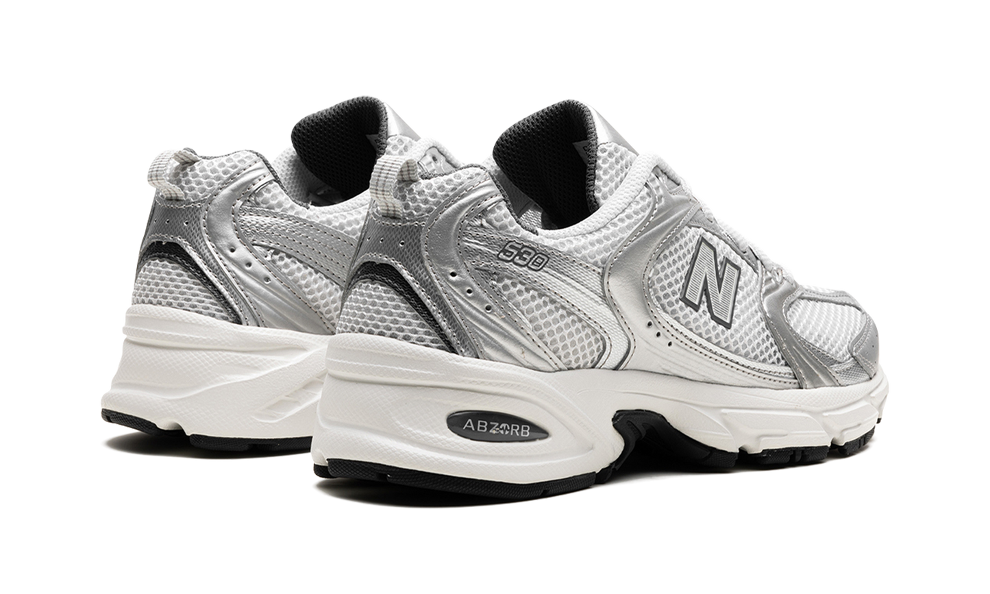 530 "Grey Matter / Silver Metallic"