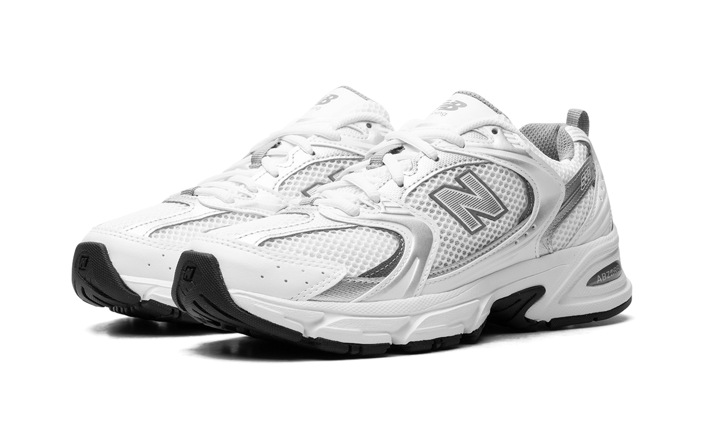 530 "White Silver Metallic"