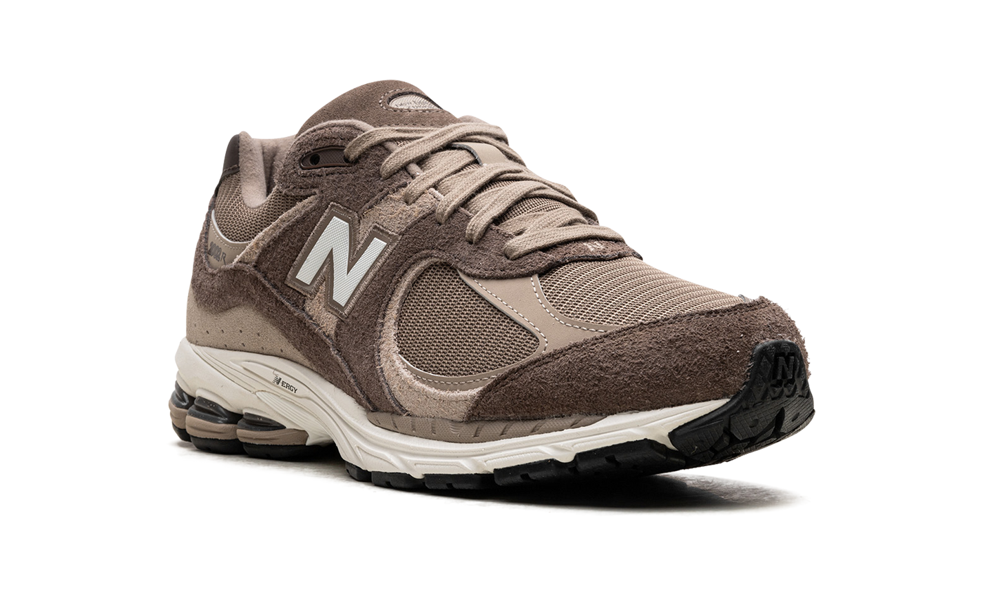 2002R "ASOS Exclusive Brown"