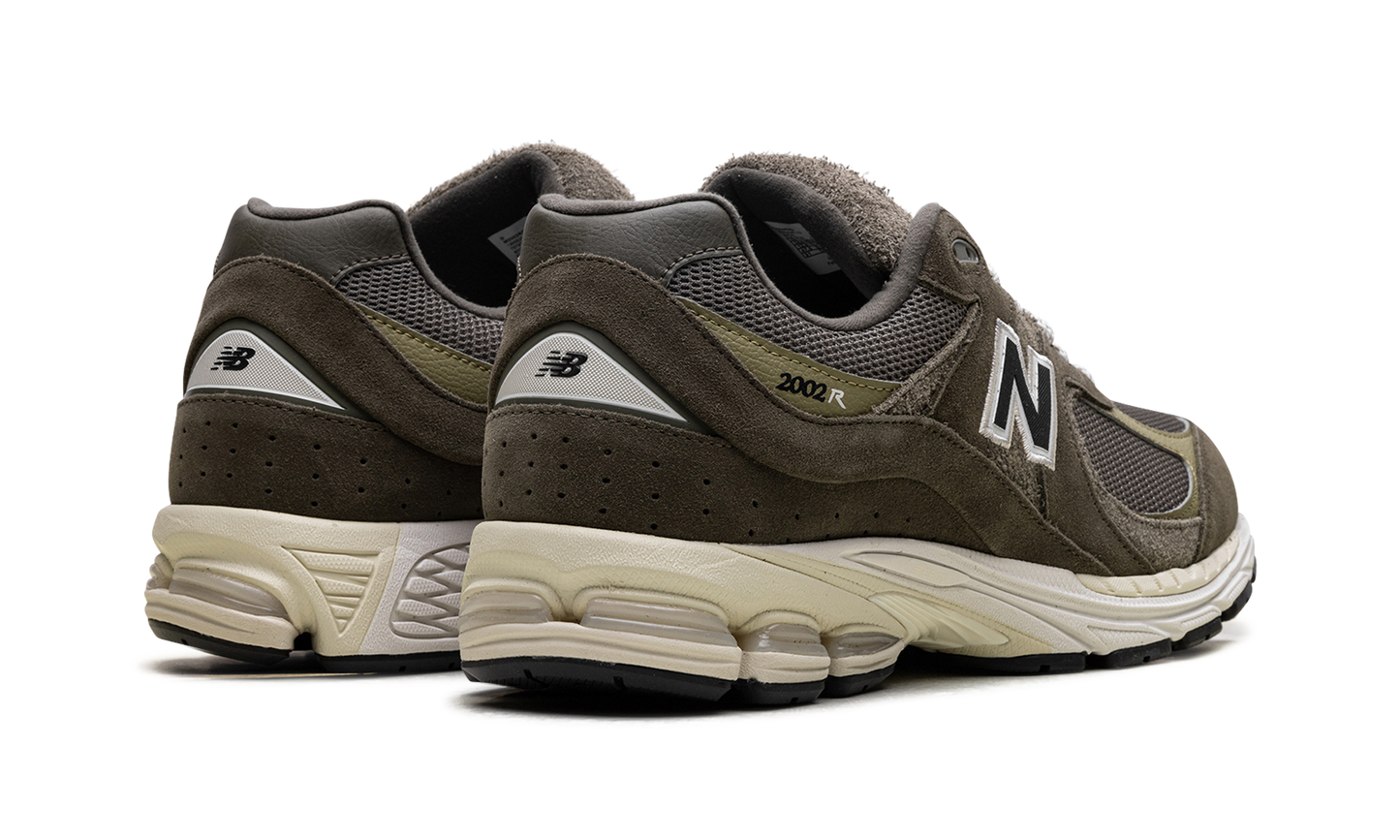 2002R "Zalando Exclusive Olive"