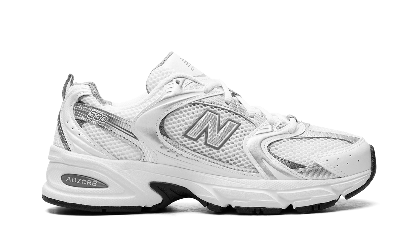 530 "White Silver Metallic"