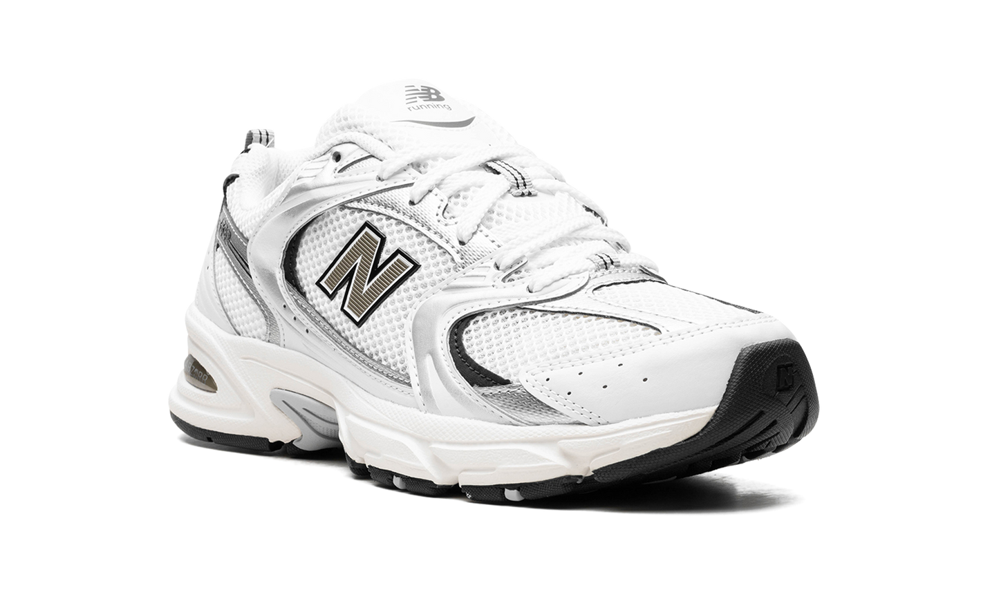 530 "White Silver Black"