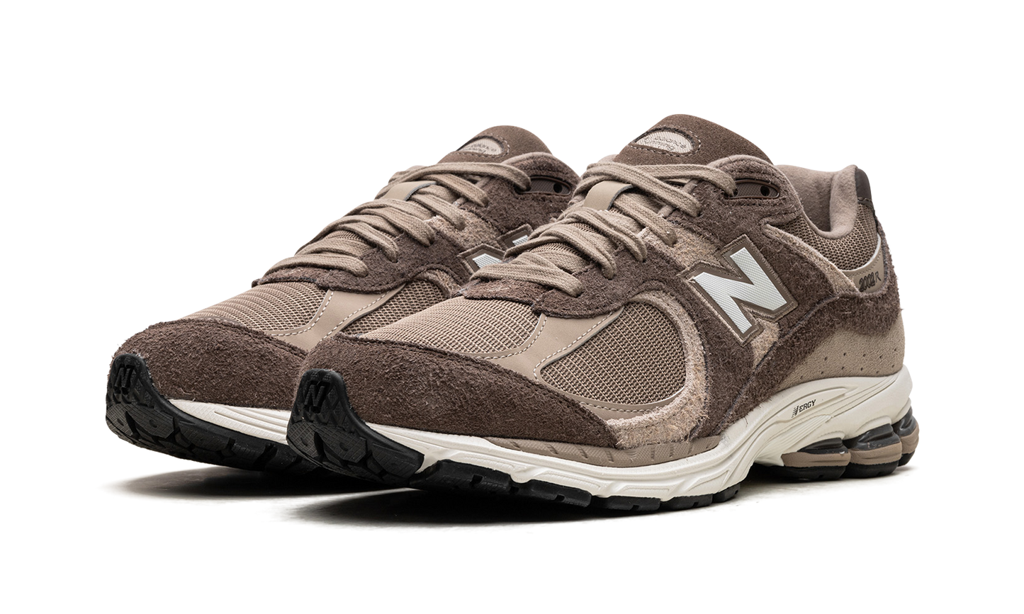 2002R "ASOS Exclusive Brown"